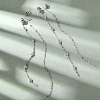 Kolczyki ślubne srebrne z moissanitem – elegancja Snobistiq