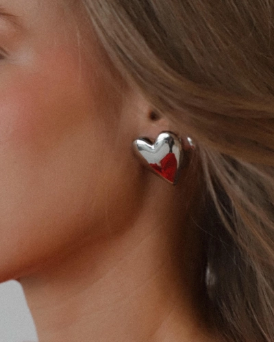 Kolczyki wkrętki srebrne 925 – duże serca kolczyki | Snobistiq