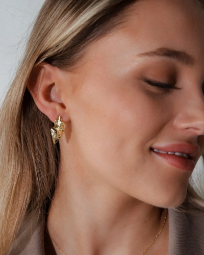 Kolczyki Wkręty Creased Gold – pozłacane, srebro 925 | Snobistiq