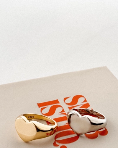 Pierścionek sygnet pozłacany w kształcie serca Amore Gold