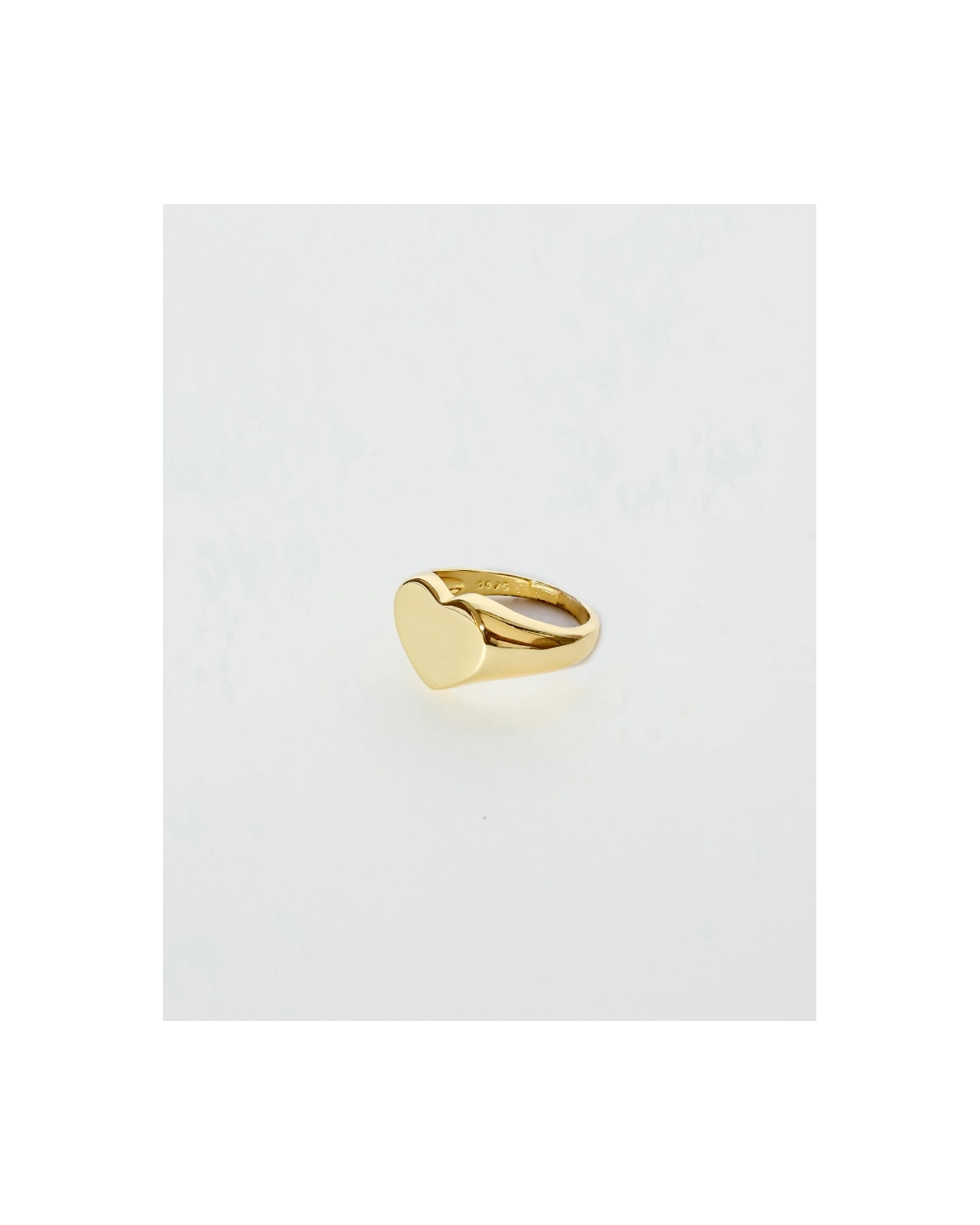 Pierścionek sygnet pozłacany w kształcie serca Amore Gold
