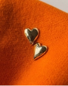Kolczyki duże serca – pozłacane wkręty z sercem | Snobistiq