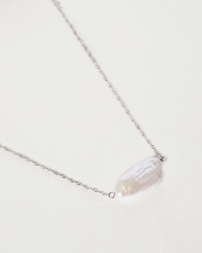 Naszyjnik srebrny z naturalną perłą Daisy Silver