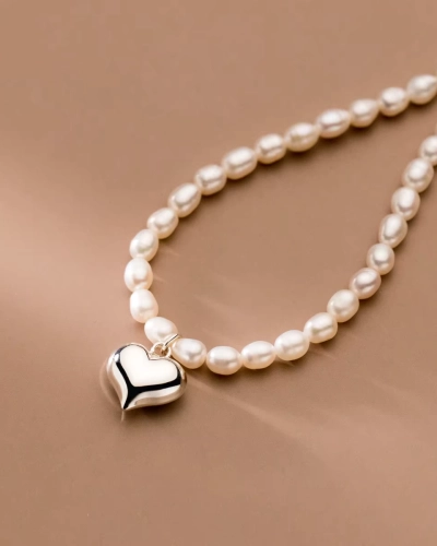Naszyjnik z perłami i serduszkiem Beloved Pearl Silver