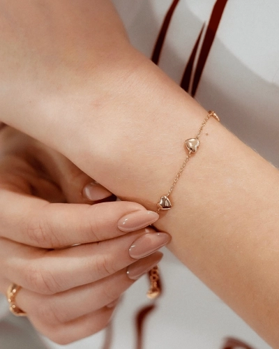 Bransoletka z serduszkiami Beloved Gold